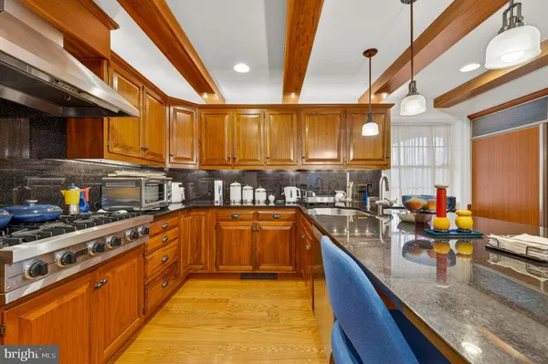 $950,000 | 2011 Sycamore Street, Bethlehem, PA 18017