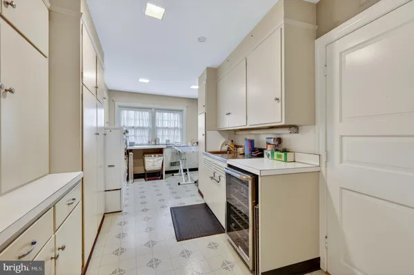 $950,000 | 2011 Sycamore Street, Bethlehem, PA 18017