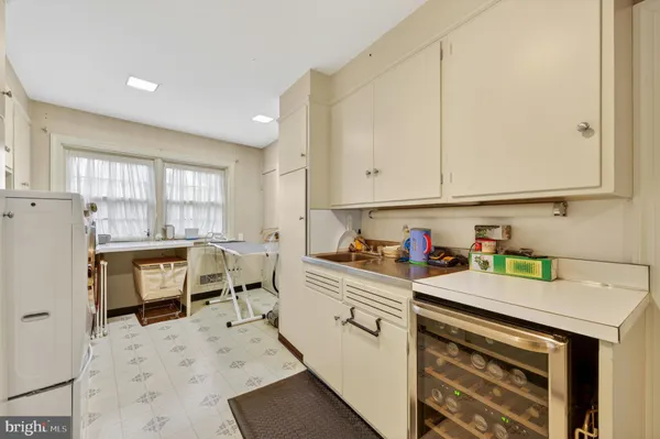 $950,000 | 2011 Sycamore Street, Bethlehem, PA 18017