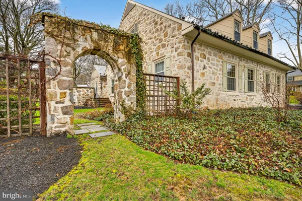 $950,000 | 2011 Sycamore Street, Bethlehem, PA 18017