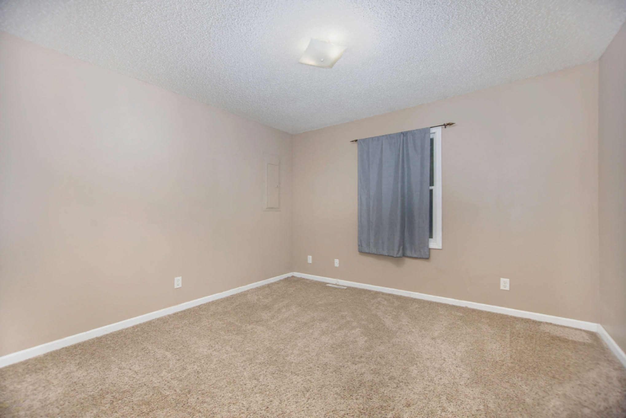 3607 Strand Road Muskegon, MI 49445 - Photo 17 of 25 IMG_6011