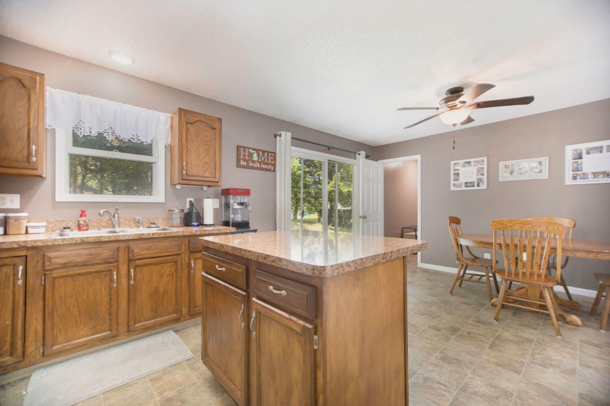 3607 Strand Road Muskegon, MI 49445 - Photo 7 of 25 IMG_5997