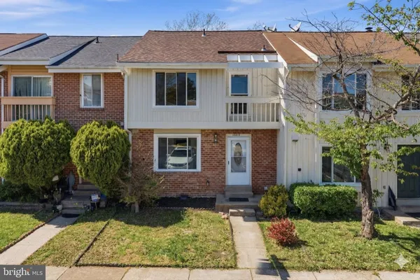 $525,000 | 13315 Aiken Place, Herndon, VA 20170