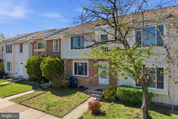 $525,000 | 13315 Aiken Place, Herndon, VA 20170