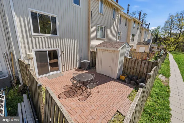 $525,000 | 13315 Aiken Place, Herndon, VA 20170