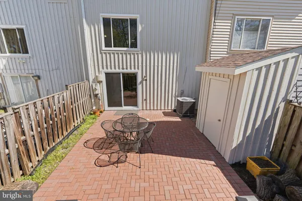 $525,000 | 13315 Aiken Place, Herndon, VA 20170