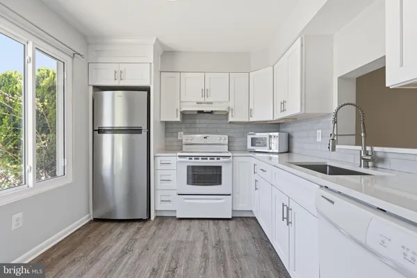 $525,000 | 13315 Aiken Place, Herndon, VA 20170