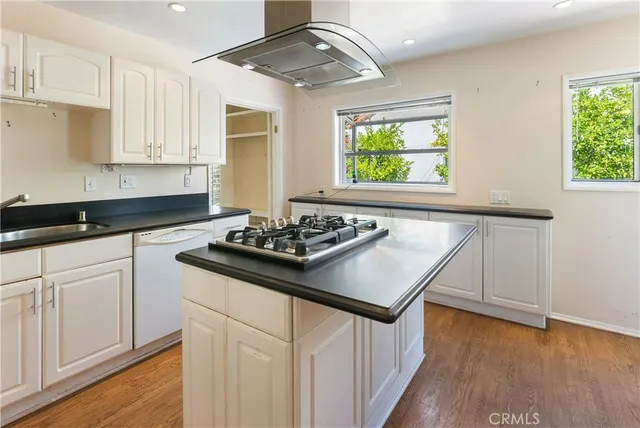 $1,695,000 | 8748 Ashcroft Avenue, West Hollywood, CA 90048