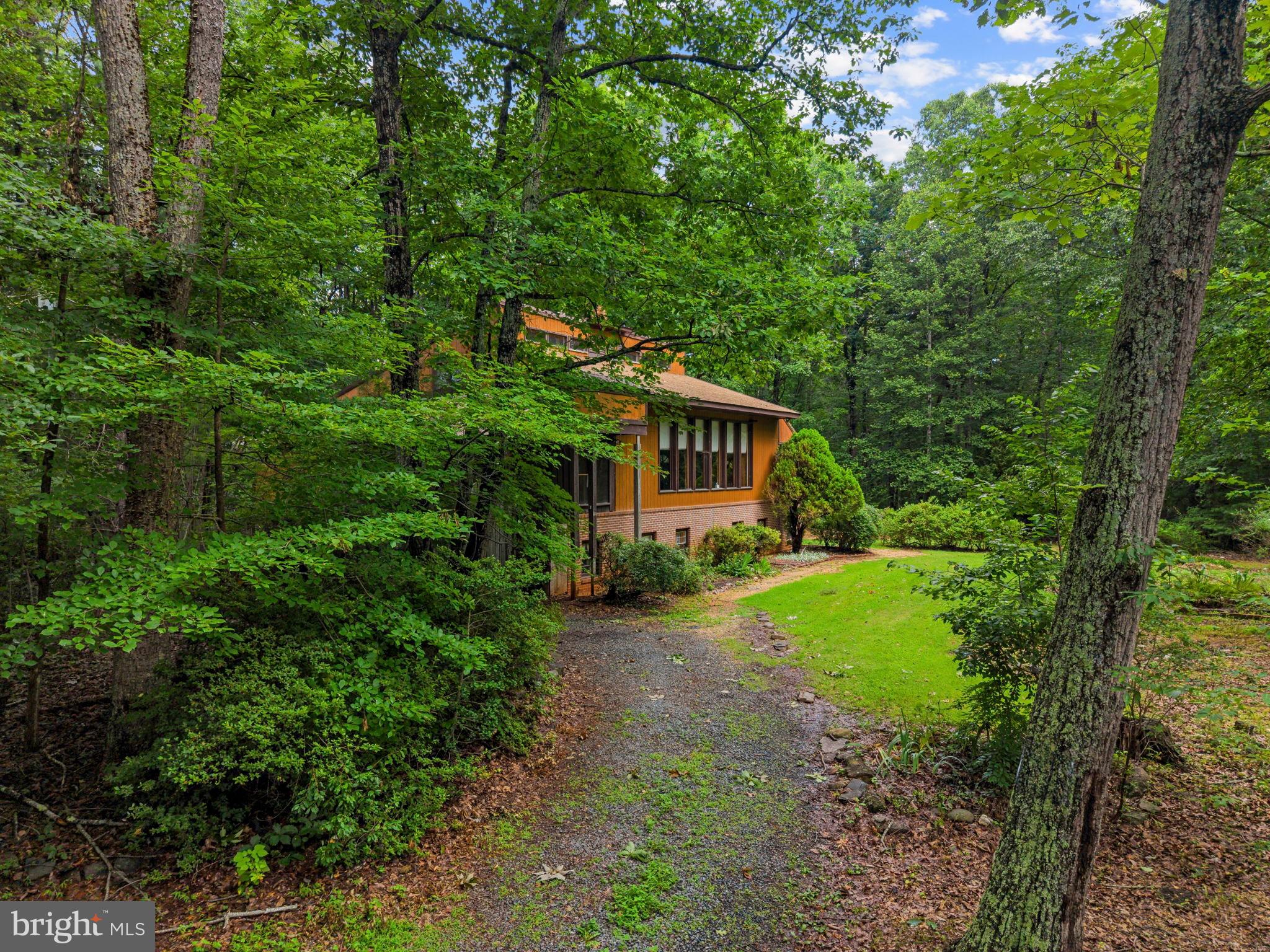 554 Arrington Mountain Road Haywood, VA 22722 - Photo 6 of 80