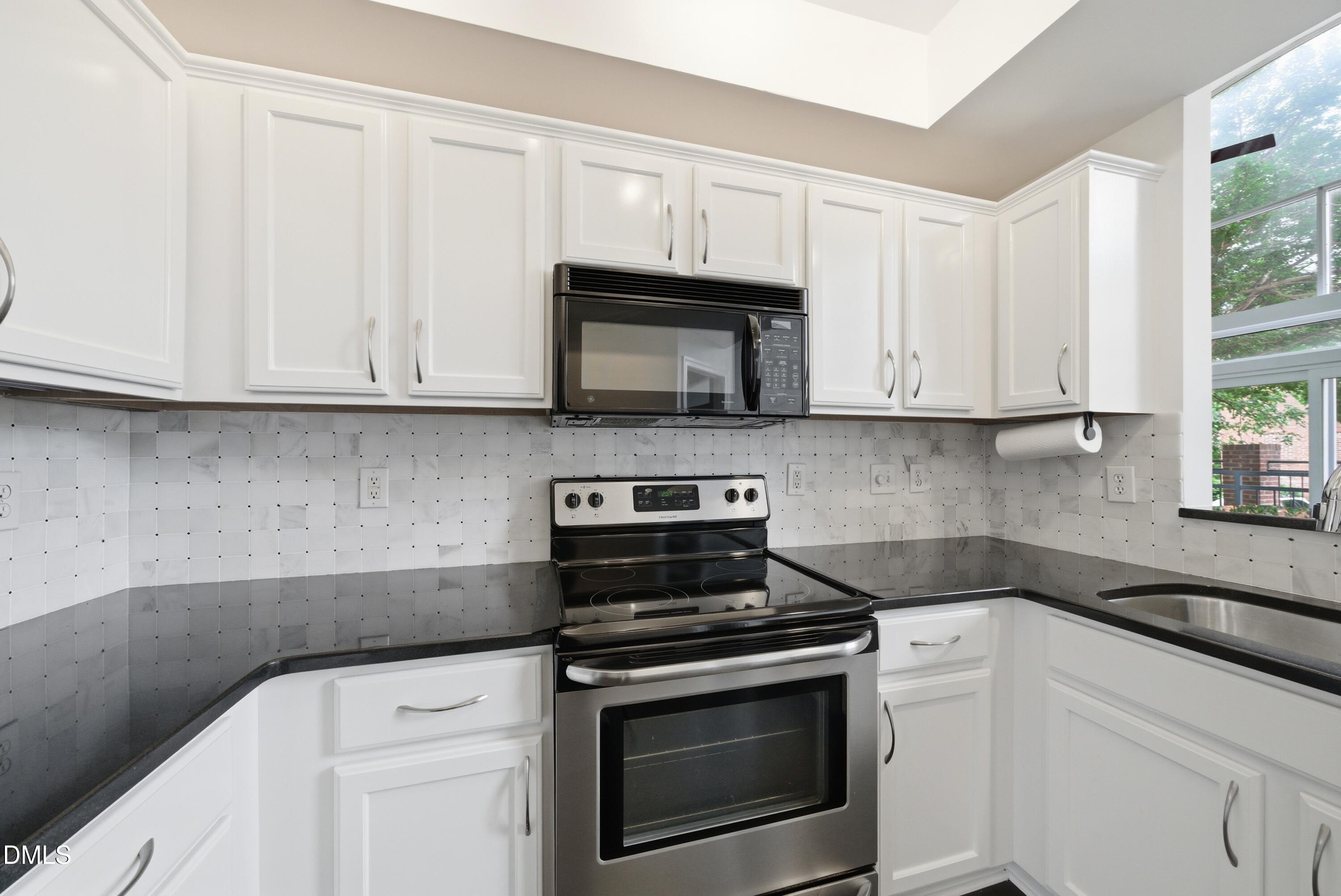 200 South Dawson Street Raleigh, NC 27601 - Photo 9 of 26 DSC04282
