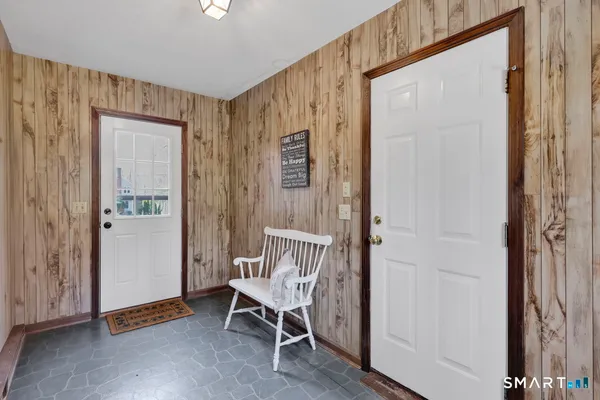 $417,500 | 3 Old Colony Lane, Cromwell, CT 06416