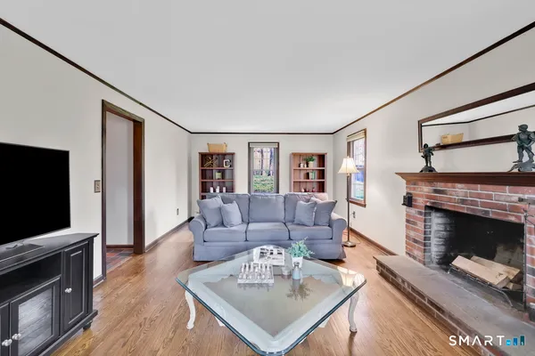 $417,500 | 3 Old Colony Lane, Cromwell, CT 06416