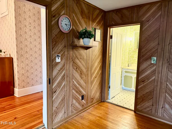 $198,000 | 720 Front Street East, Coeburn, VA 24230