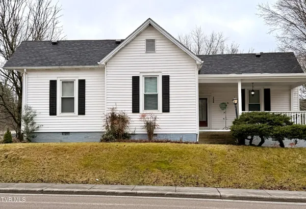 $198,000 | 720 Front Street East, Coeburn, VA 24230