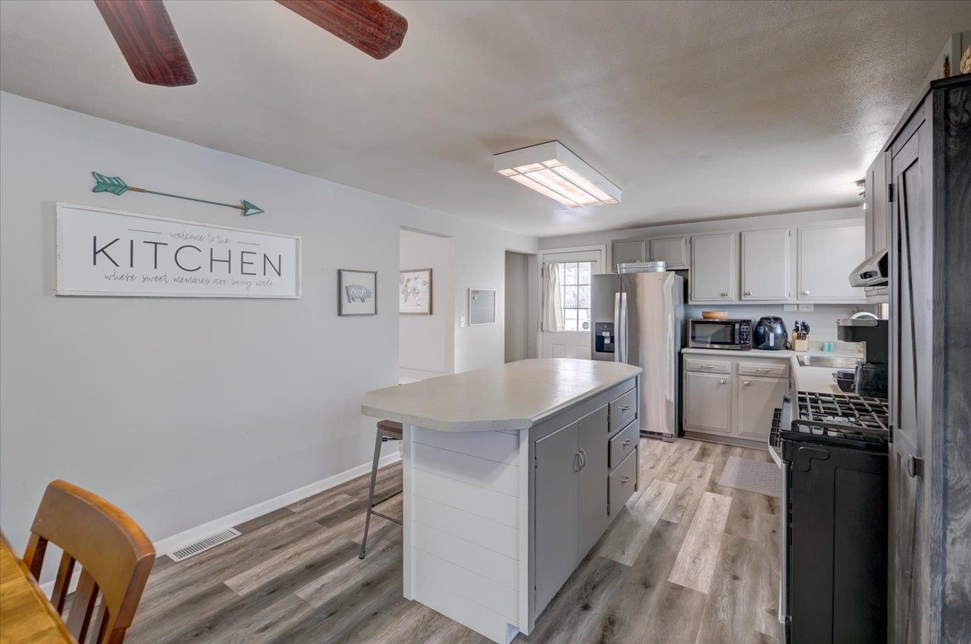 313 North Main Street Poynette, WI 53955 - Photo 12 of 37