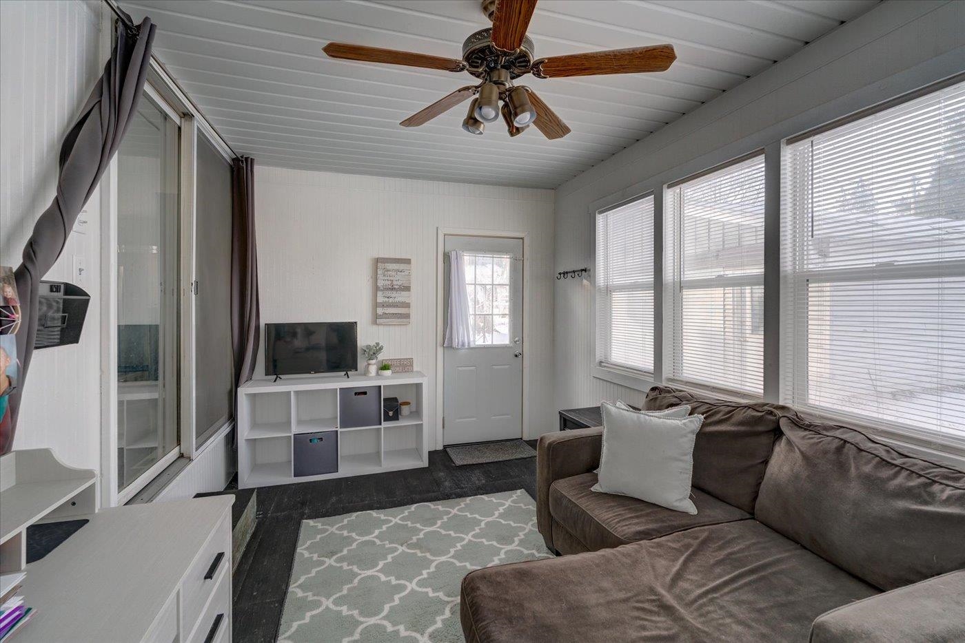 313 North Main Street Poynette, WI 53955 - Photo 18 of 37