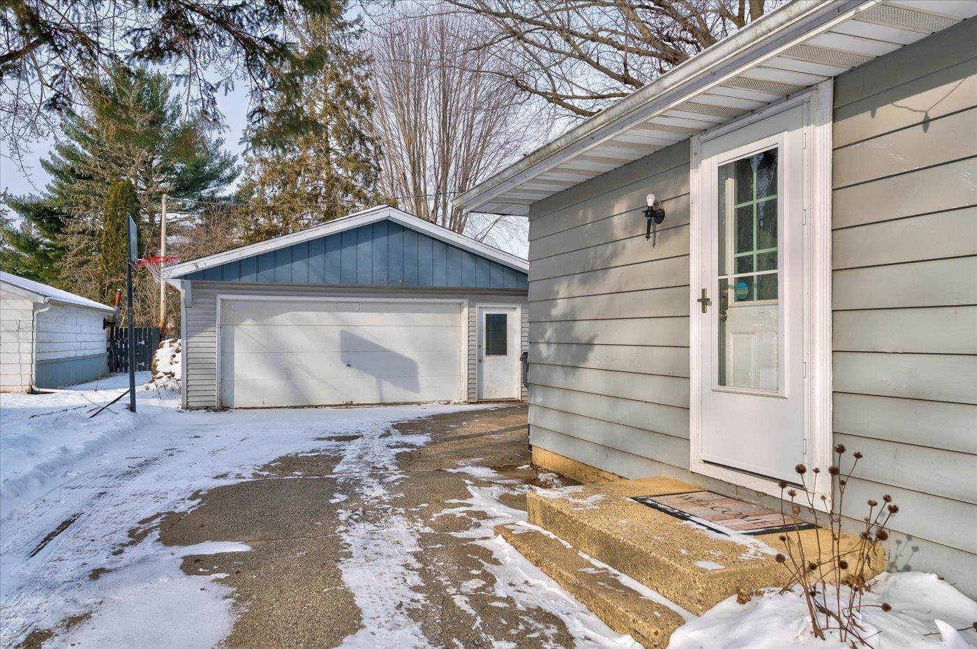 313 North Main Street Poynette, WI 53955 - Photo 34 of 37