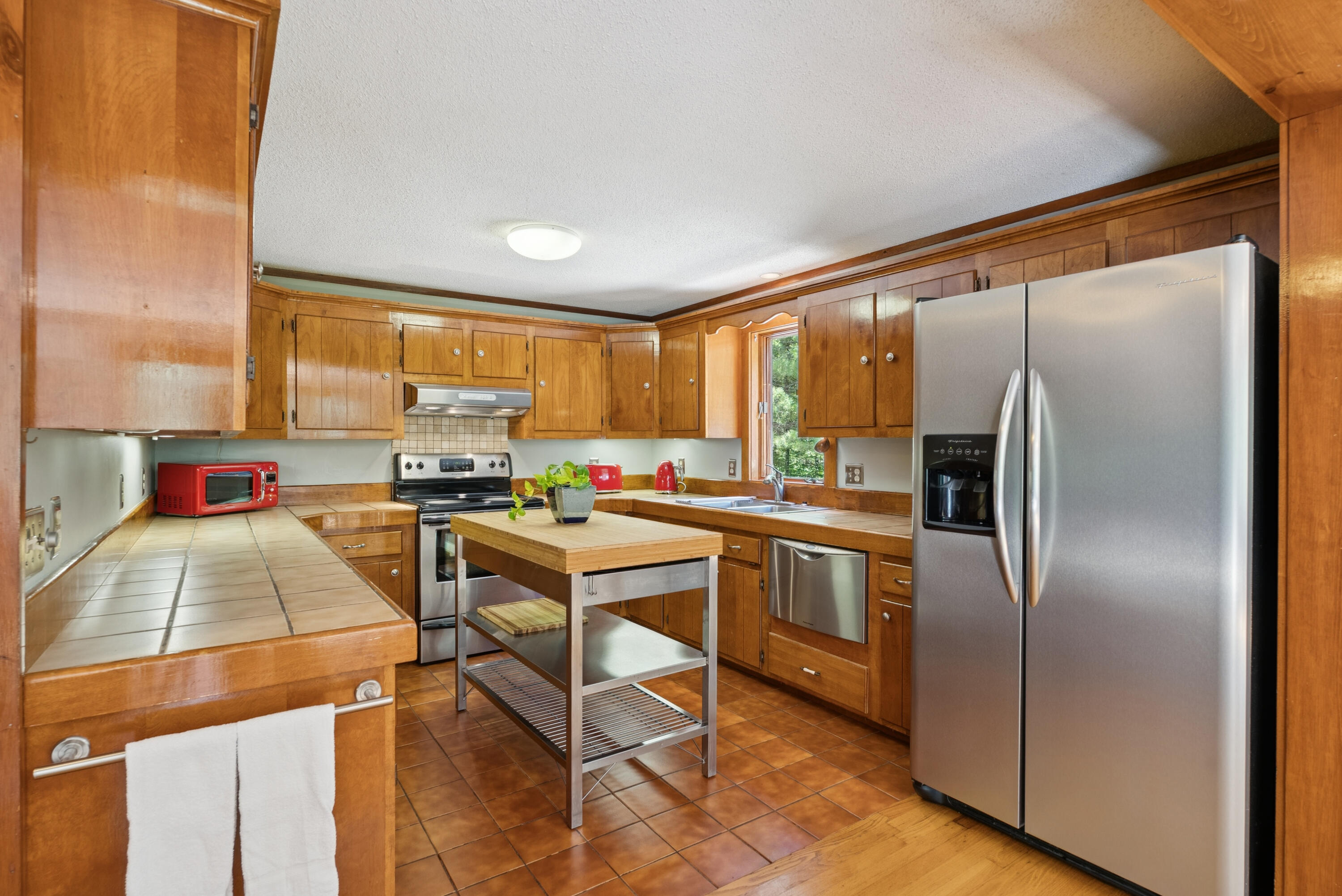 86 Cooks Mill Road Naples, ME 04055 - Photo 7 of 64 Kitchen