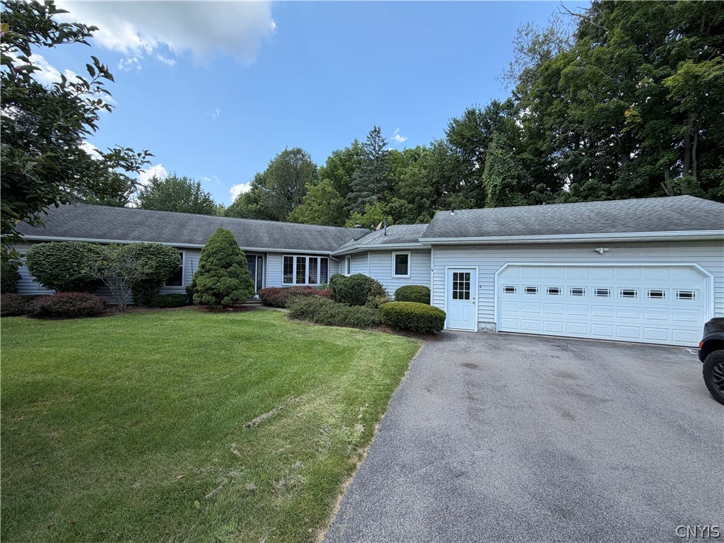 6481 North Manlius Road Manlius, NY 13082 - Photo 1 of 43 Gallery Image 1