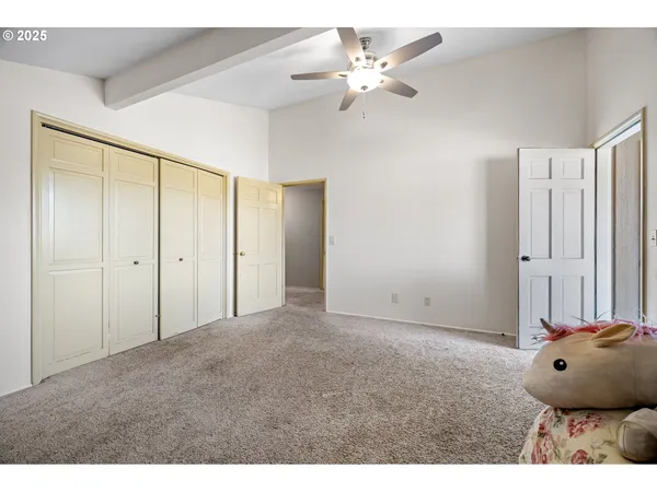 $825,000 | 32313 Green Acres Loop, Cottage Grove, OR 97424