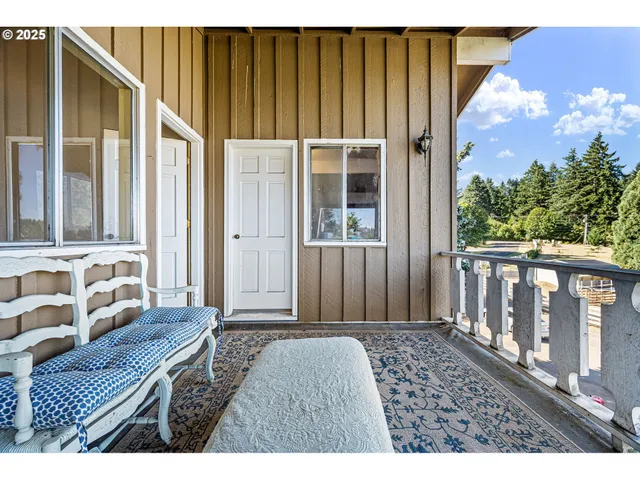 $895,000 | 32313 Green Acres Loop, Cottage Grove, OR 97424