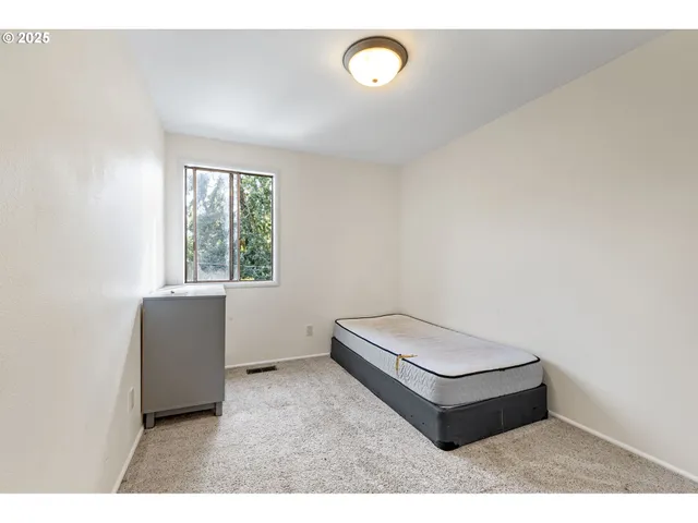 $895,000 | 32313 Green Acres Loop, Cottage Grove, OR 97424