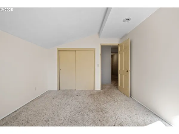 $825,000 | 32313 Green Acres Loop, Cottage Grove, OR 97424