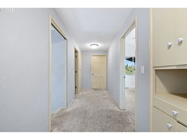 $825,000 | 32313 Green Acres Loop, Cottage Grove, OR 97424