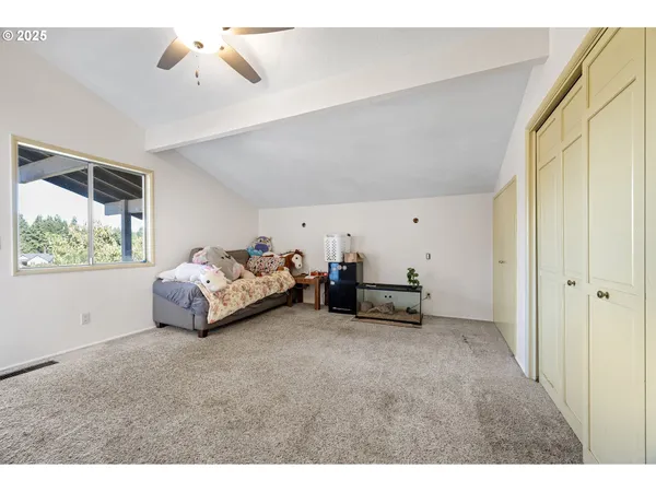 $825,000 | 32313 Green Acres Loop, Cottage Grove, OR 97424