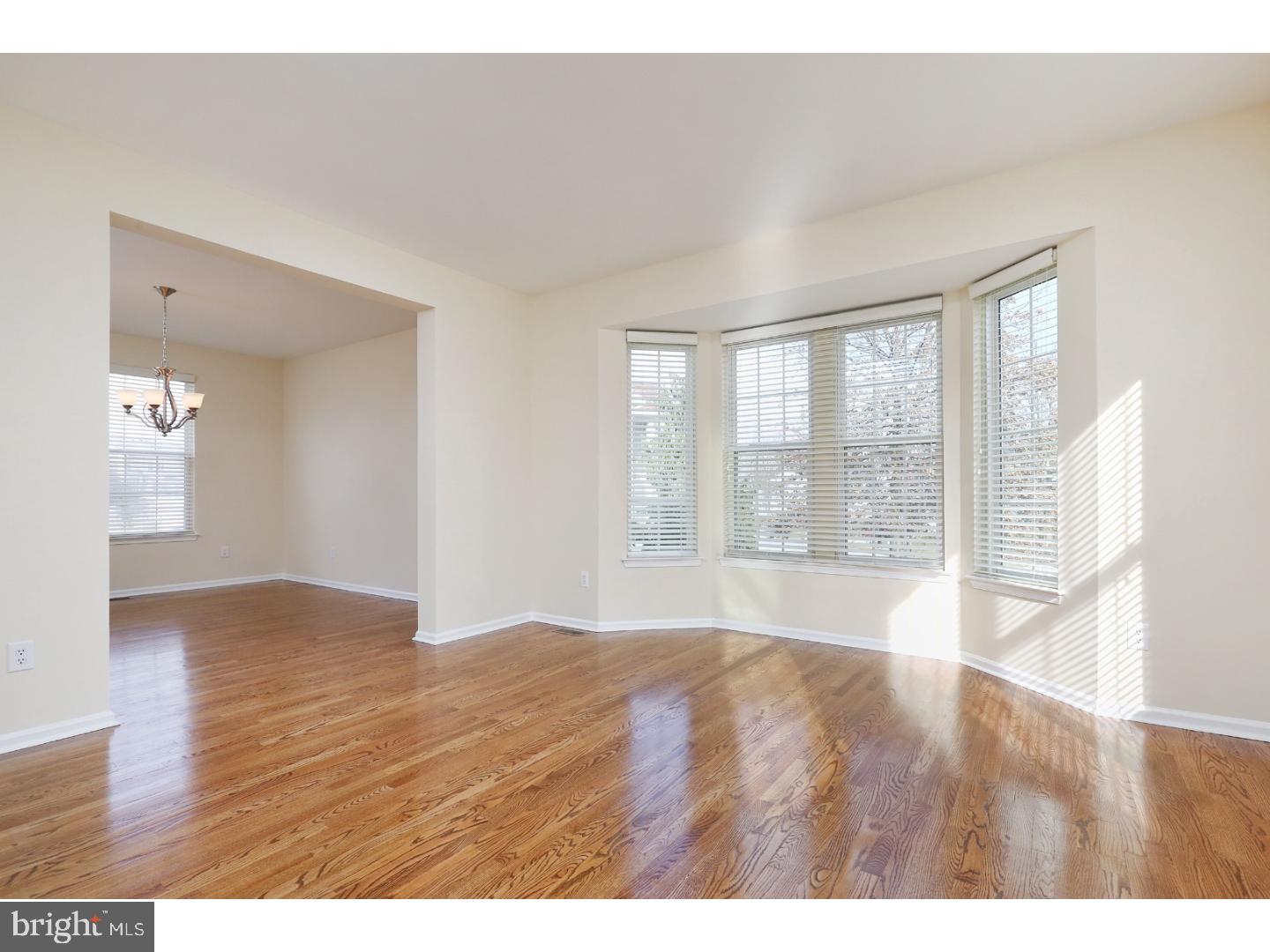 22 Albany Road Marlton, NJ 08053 - Photo 5 of 25 Living Room