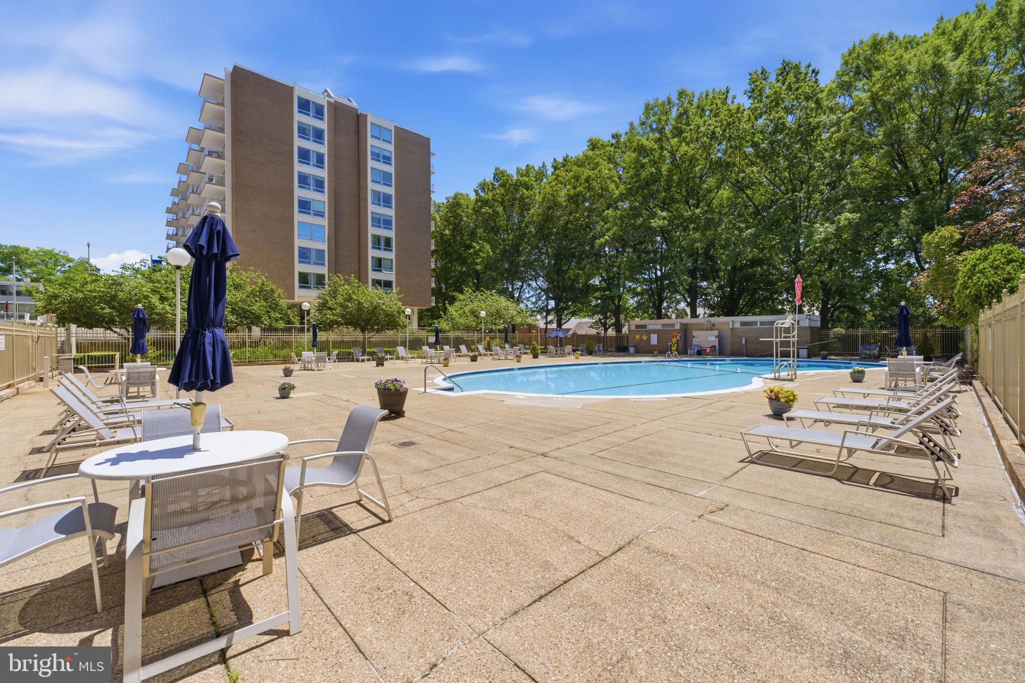 1435 4th Street Southwest, Unit B609 Washington, DC 20024 - Photo 44 of 52 a view of outdoor space with seating area