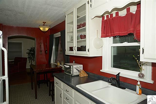 210 West Arrowhead Road Duluth, MN 55803 - Photo 4 of 17 Gallery Image 4
