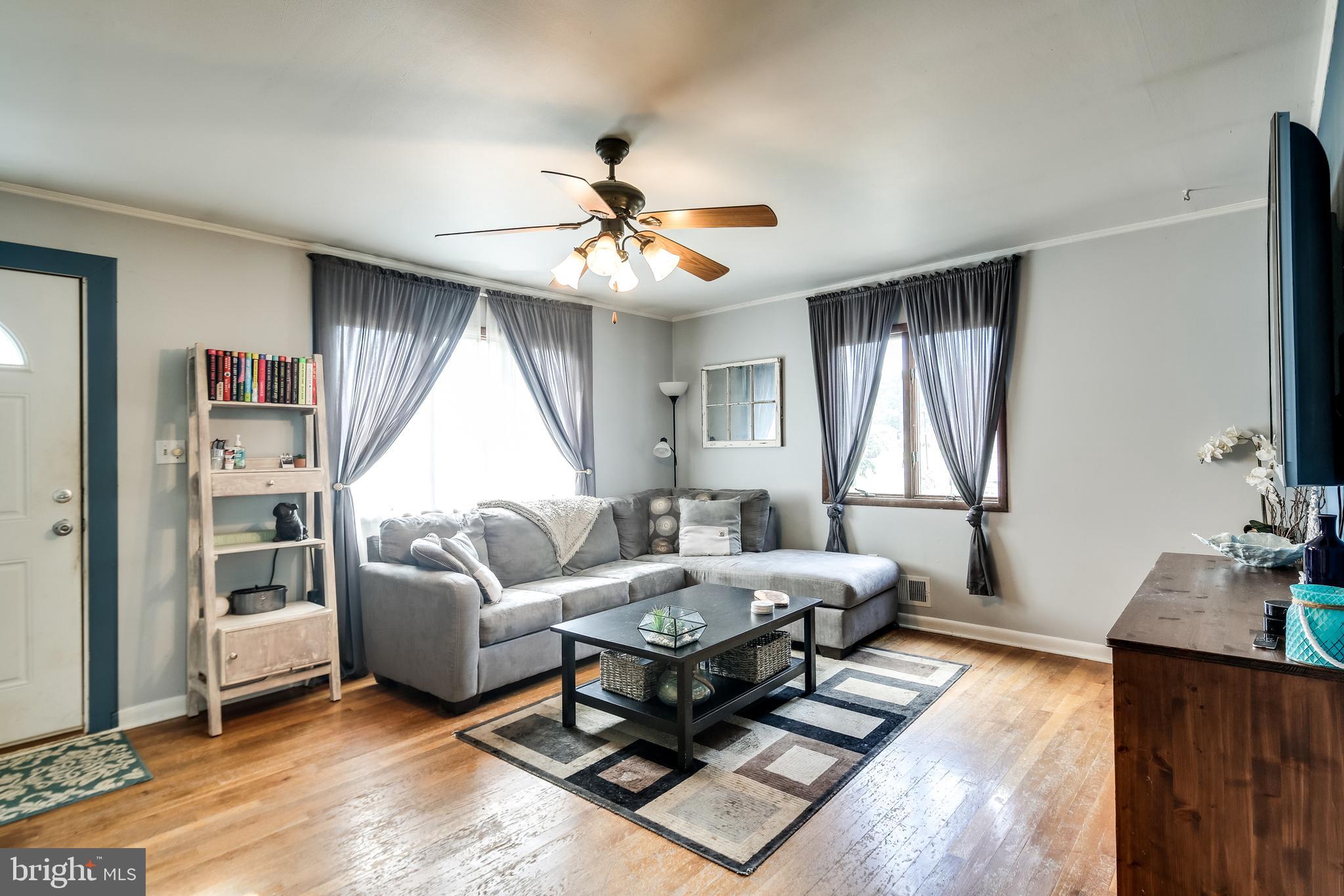 1310 Denbright Road Catonsville, MD 21228 - Photo 3 of 31 Living Room with natural light