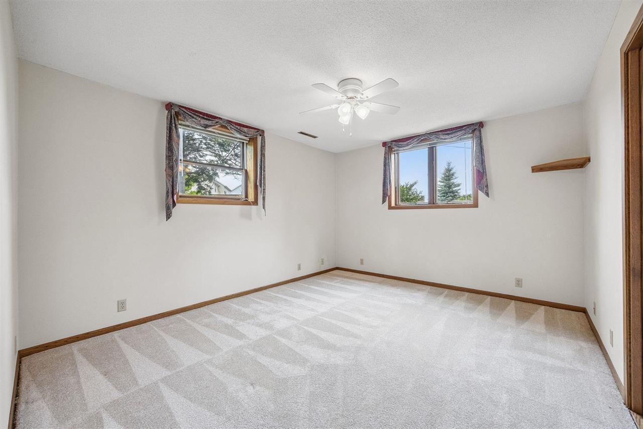 3603 Meadowknolls Road Marion, IA 52302 - Photo 23 of 34 Gallery Image 23