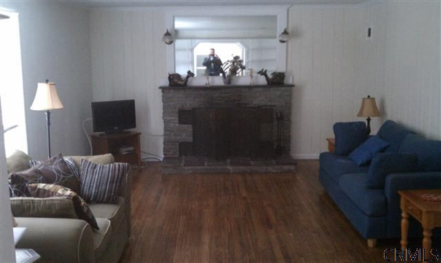 12 Locust Grove Road Saratoga Springs, NY 12866 - Photo 5 of 8 Photo 5