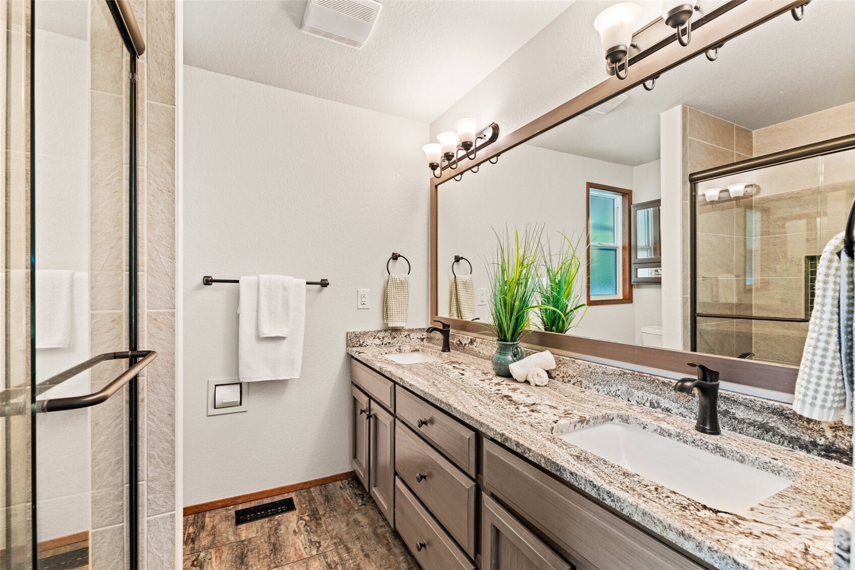 20828 Southeast 202nd Street Renton, WA 98058 - Photo 13 of 40 Gallery Image 13