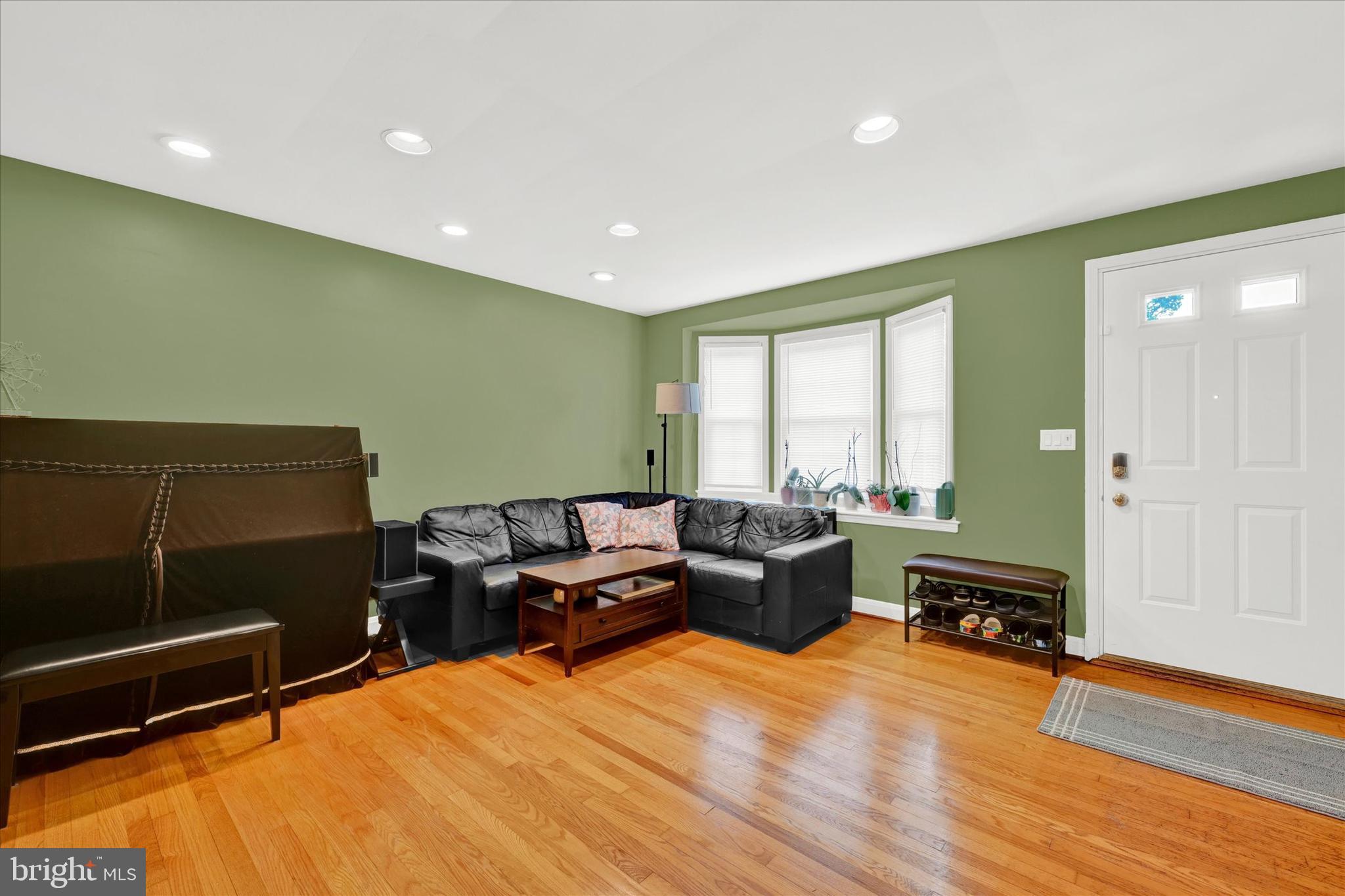 228 Stanmore Road Baltimore, MD 21212 - Photo 3 of 28