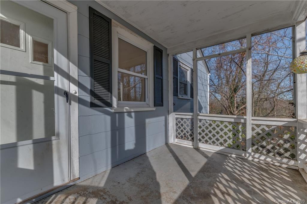 243 Woodland Road Tryon, NC 28782 - Photo 10 of 24 a view of a balcony