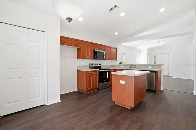 $284,900 | 11719 Crest Creek Drive, Riverview, FL 33569