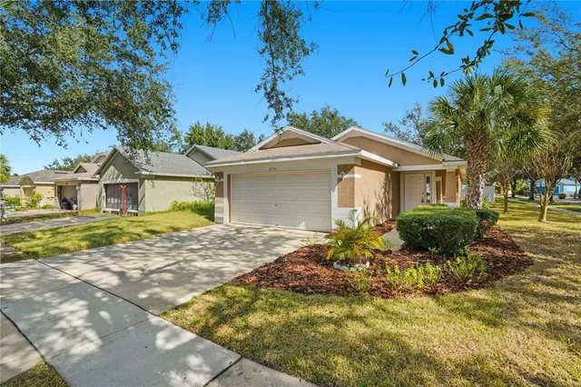 $284,900 | 11719 Crest Creek Drive, Riverview, FL 33569