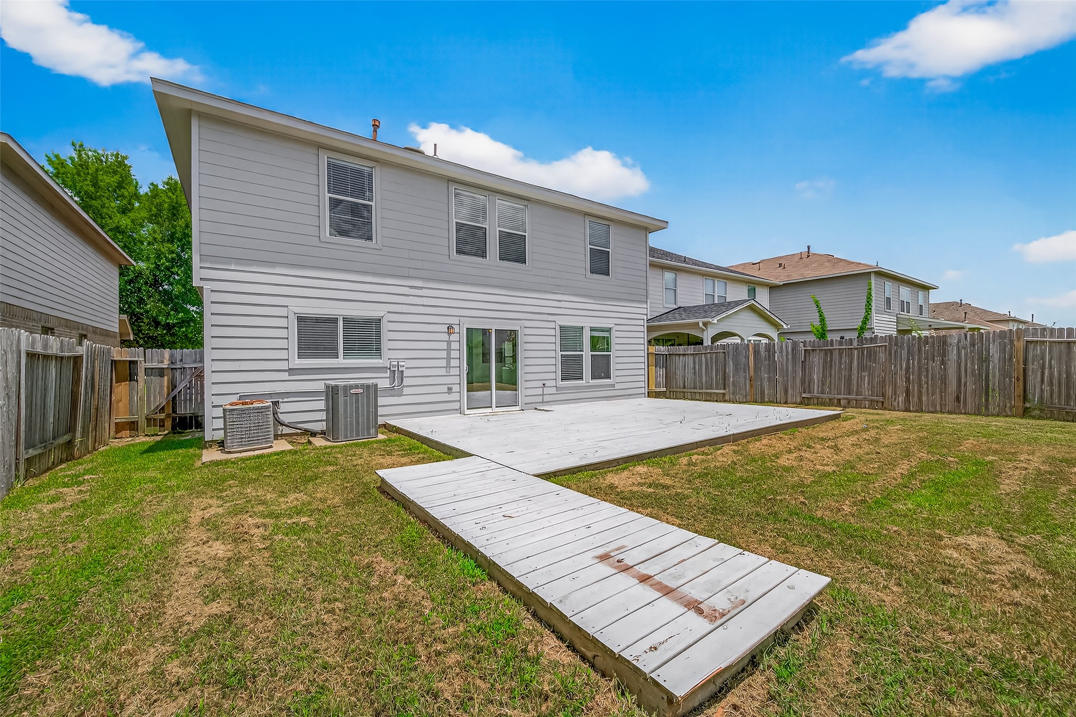 20907 Baronsledge Lane Katy, TX 77449 - Photo 50 of 50 a view of a house with backyard and sitting area