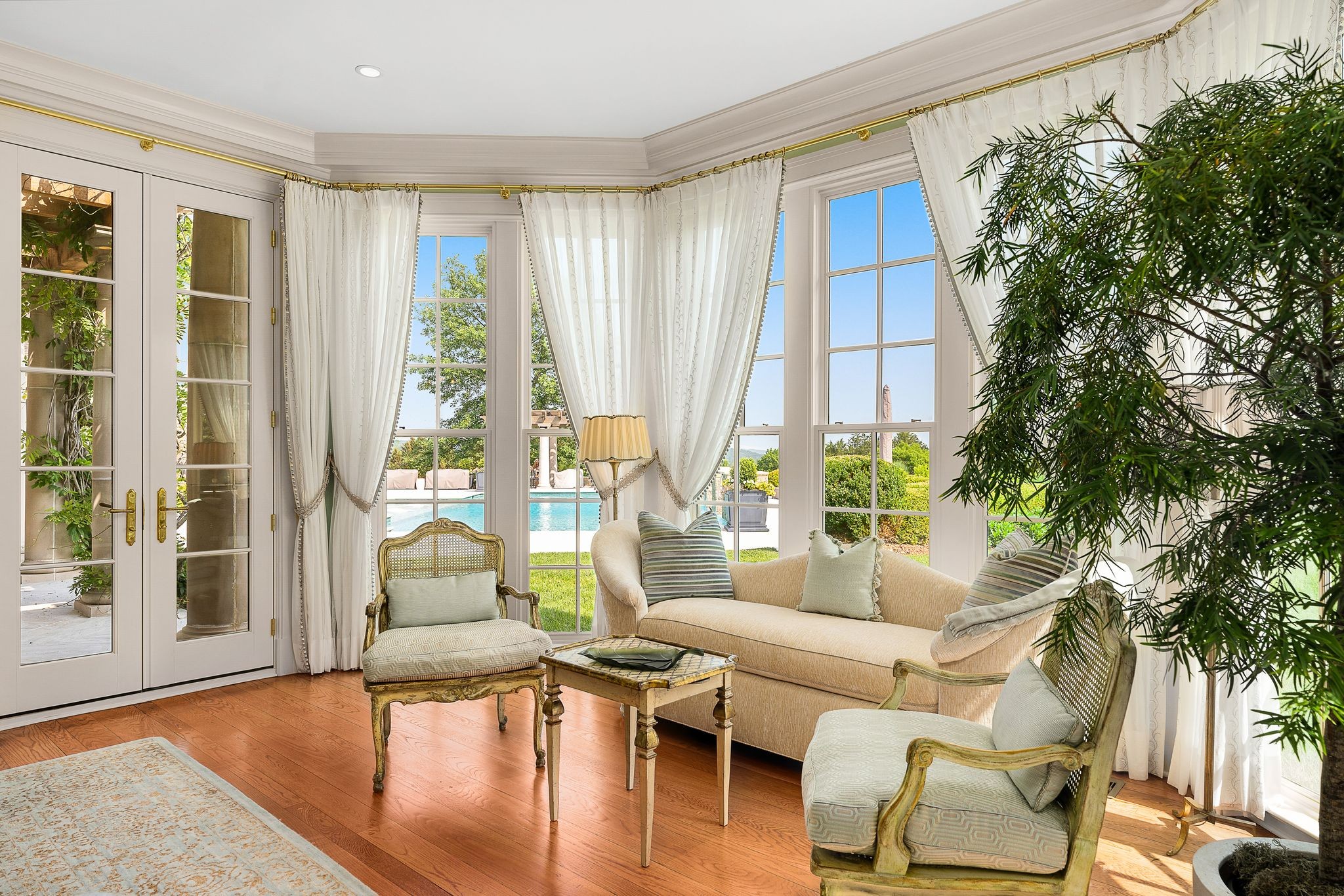 1577 Moran Road Franklin, TN 37069 - Photo 29 of 70 a living room with furniture and a large window