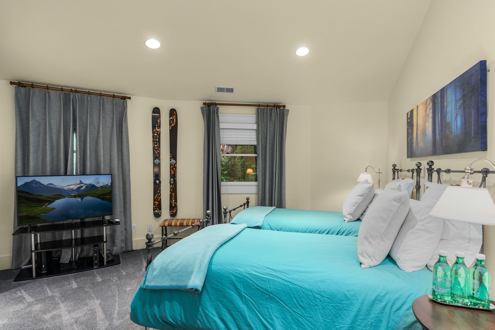 1577 Moran Road Franklin, TN 37069 - Photo 67 of 70 a bedroom with a bed and a television