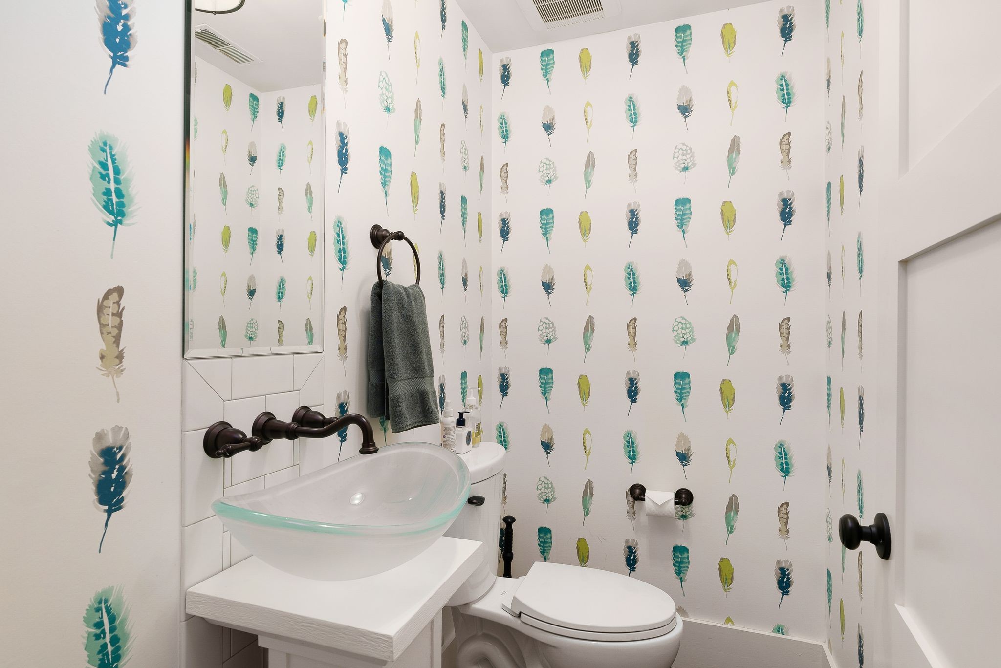 1577 Moran Road Franklin, TN 37069 - Photo 69 of 70 a bathroom with a sink a toilet and shower curtain