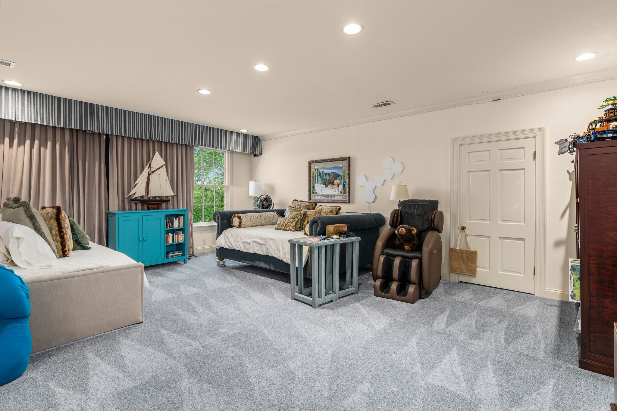 1577 Moran Road Franklin, TN 37069 - Photo 70 of 70 a living room with furniture and a flat screen tv