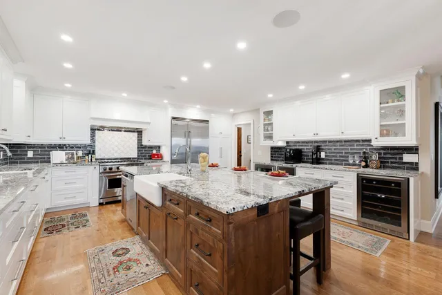 $2,600,000 | 4286 Circle Road, Tonka Bay, MN 55331