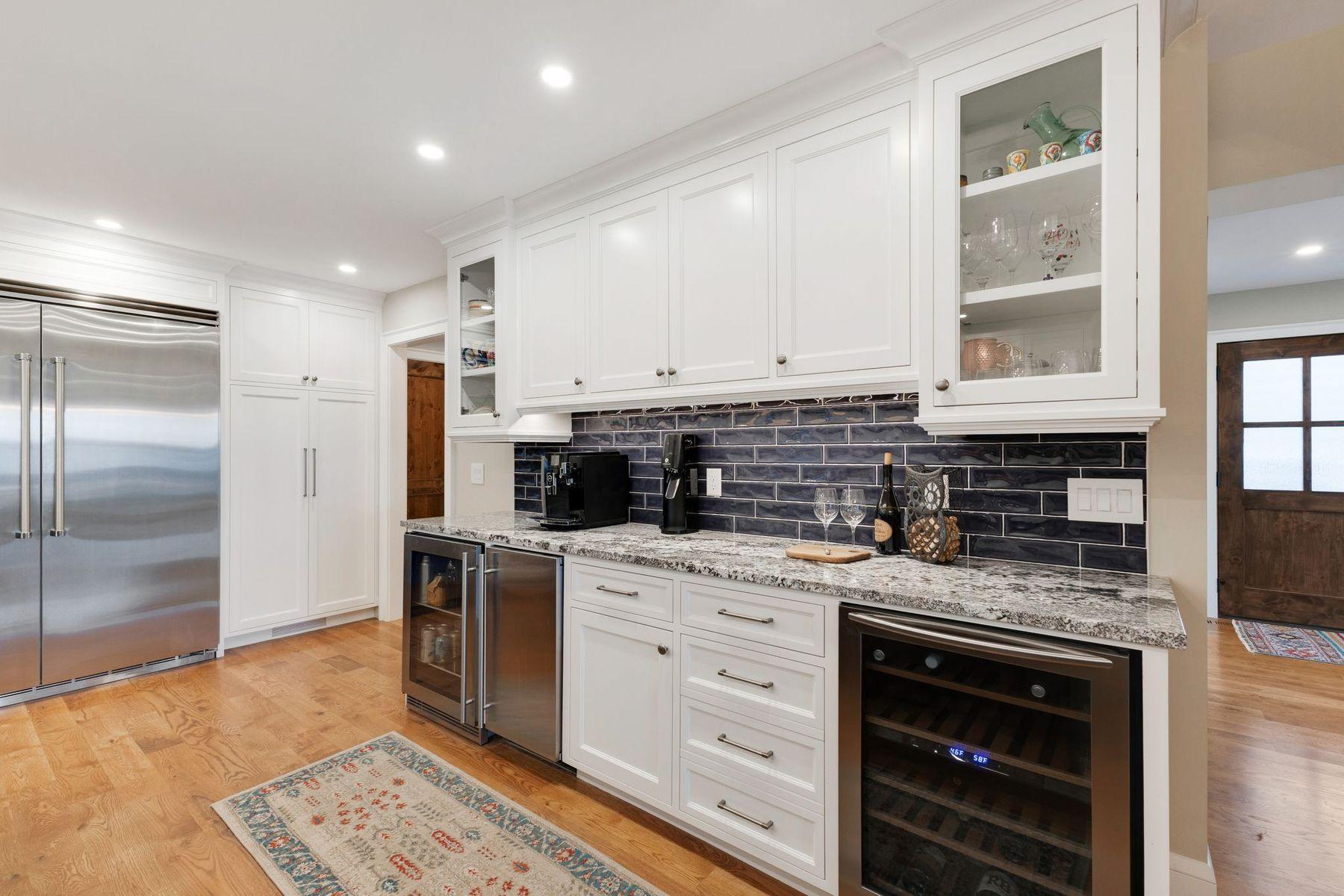 4286 Circle Road Excelsior, MN 55331 - Photo 17 of 69