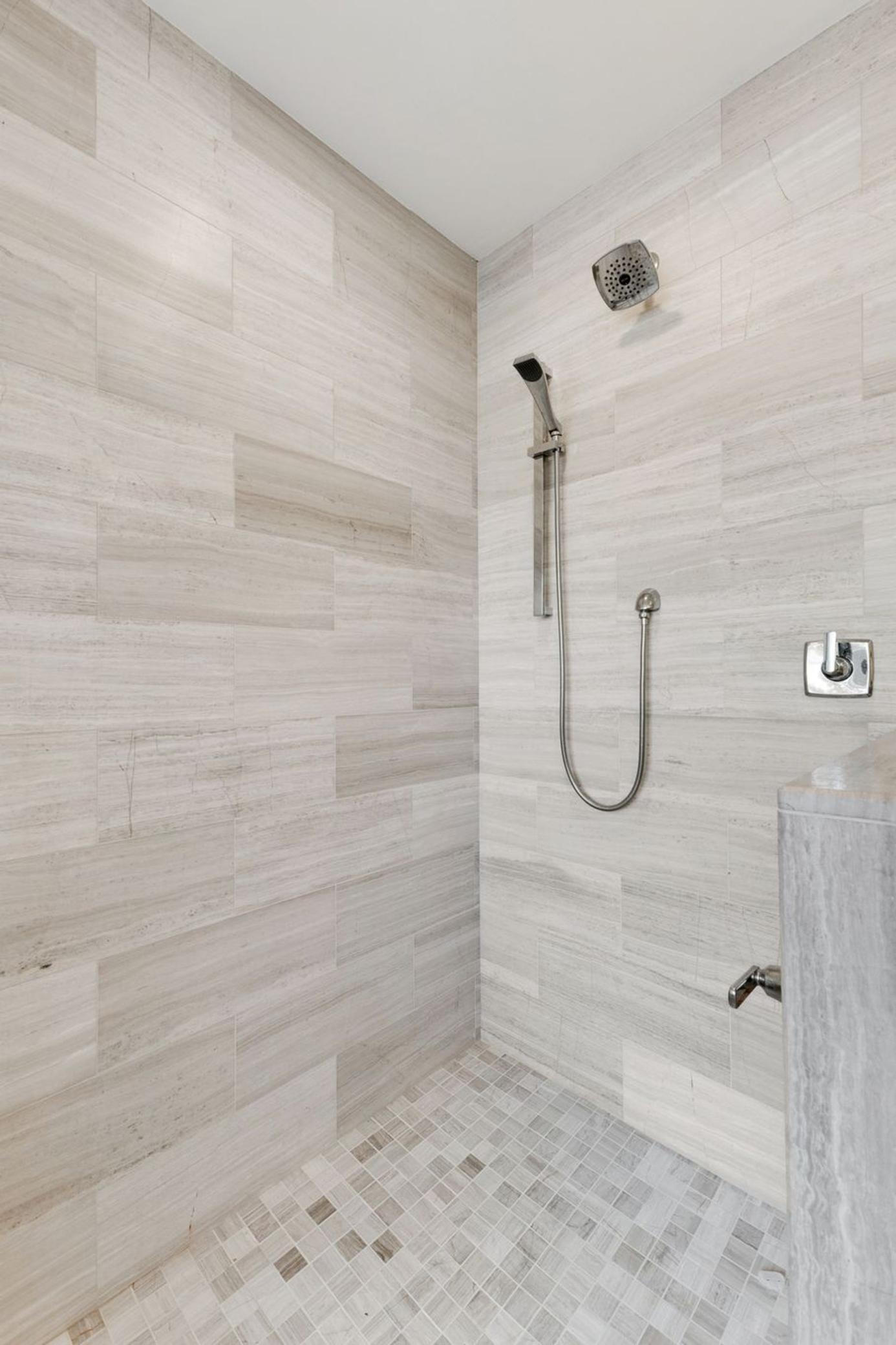 4286 Circle Road Excelsior, MN 55331 - Photo 37 of 69