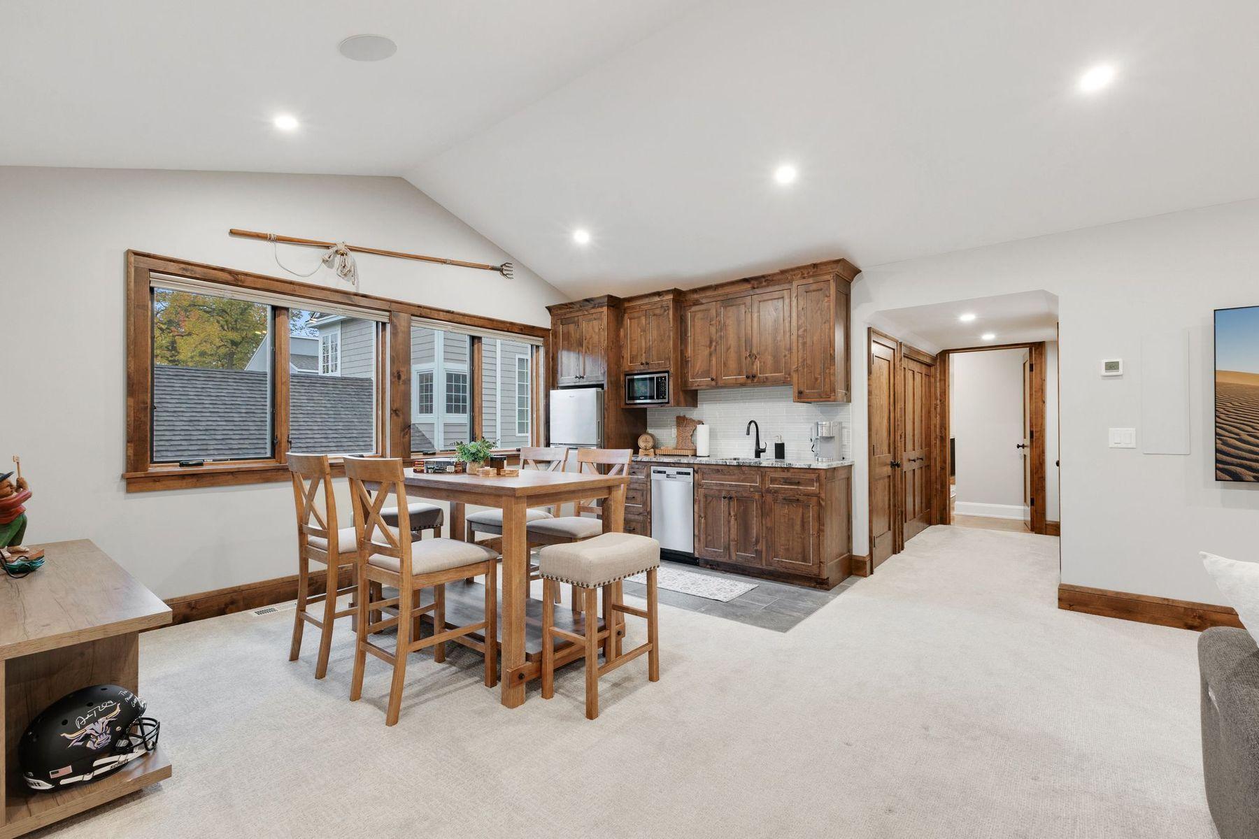 4286 Circle Road Excelsior, MN 55331 - Photo 39 of 69