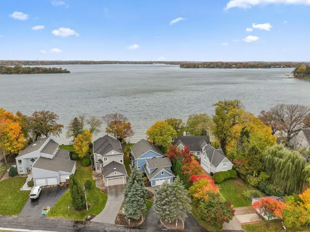 $2,600,000 | 4286 Circle Road, Tonka Bay, MN 55331